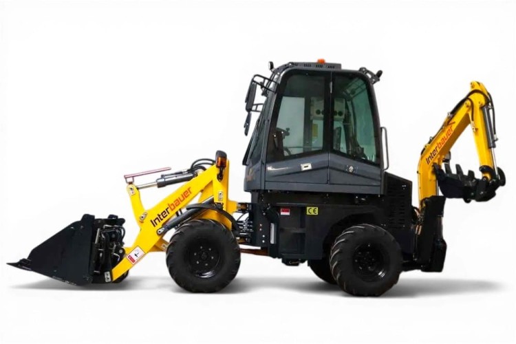 Koparko-ładowarka Interbauer (3).jpg