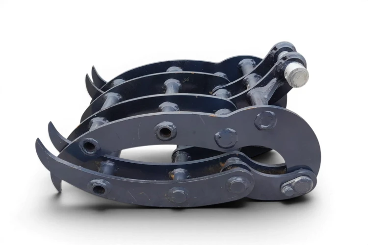 Chwytak do drewna do minikoparki 2 interbauer.jpg