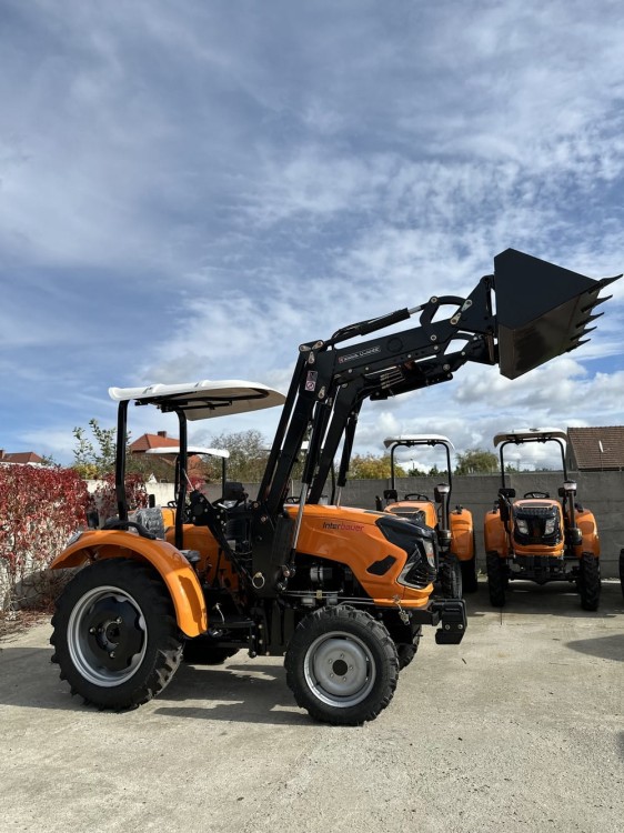 interbauer ciągnik (2).jpeg