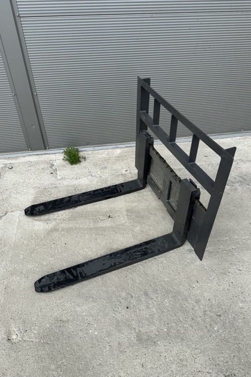 Widły do palet Interbauer (2).jpeg